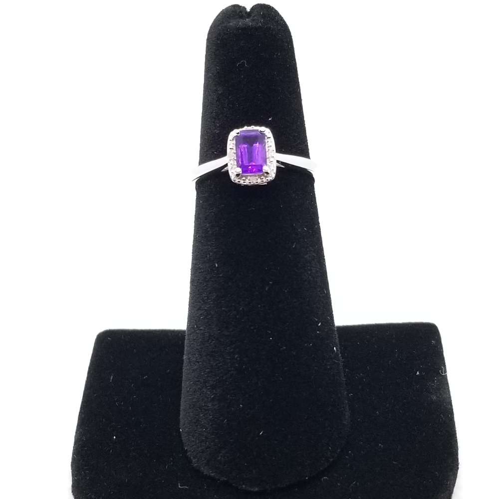 NIB! Silver Amethyst/Diamond Accent Ring - Picture 1 of 6
